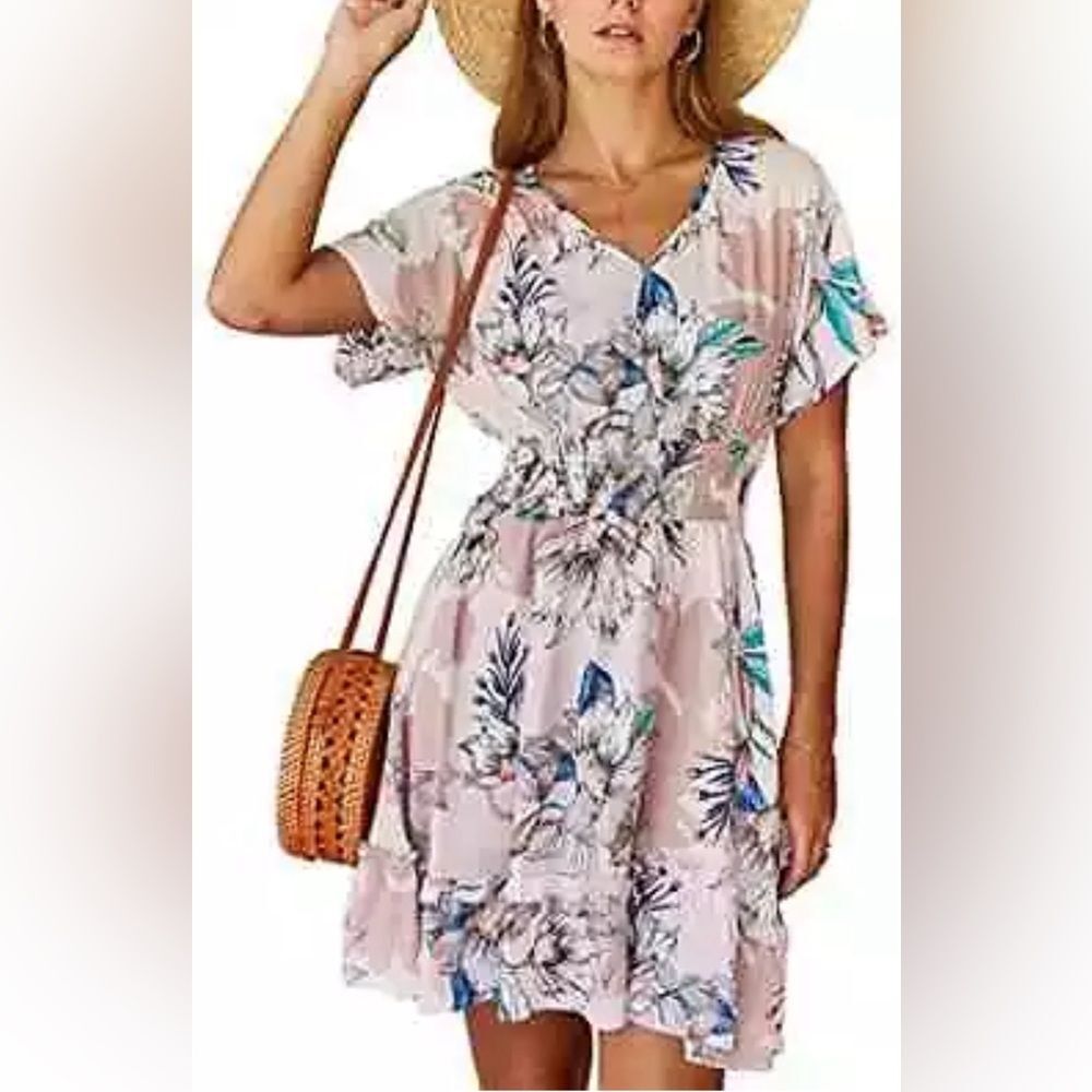 NWT Max & Carina Women’s Medium Pink Floral Boho Mini Dress Smocked Waist